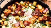 Potato, Egg and Bacon Breakfast Skillet Potato, Egg and Bacon Breakfast Skillet