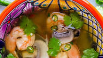 Tom Yum Soup (Spicy Thai Soup with Shrimp) Tom Yum Soup (Spicy Thai Soup with Shrimp)