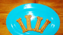 Peanut Butter & Banana Dog Biscuits Recipe - (1.5/5) Peanut Butter & Banana Dog Biscuits Recipe - (1.5/5)