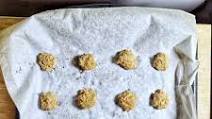 Easy Peanut Butter & Banana Vegan Dog Treats Easy Peanut Butter & Banana Vegan Dog Treats