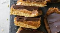 Raw Vegan Twix Bars Raw Vegan Twix Bars