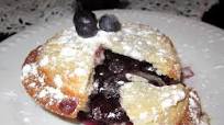 Mini Blueberry Pies Mini Blueberry Pies