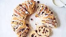 Cranberry-Vanilla Cinnamon Swirl Bread Cranberry-Vanilla Cinnamon Swirl Bread