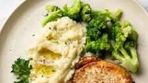 Easy Pan Seared Pork Chops Easy Pan Seared Pork Chops