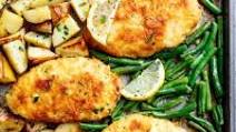 Crispy Parmesan Baked Chicken with Veggies (Milanese) Crispy Parmesan Baked Chicken with Veggies (Milanese)