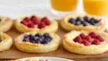 Fruit and Cream Cheese Breakfast Pastries Fruit and Cream Cheese Breakfast Pastries