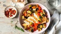 25 Low-Carb Dinners Under 15 Grams of Carbs 25 Low-Carb Dinners Under 15 Grams of Carbs