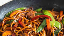 Delicious and Easy Chicken Noodle Stir Fry Delicious and Easy Chicken Noodle Stir Fry