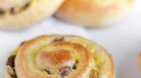 Vegan brioche rolls with custard Vegan brioche rolls with custard