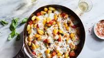 Crispy Gnocchi With Burst Tomatoes and Mozzarella Crispy Gnocchi With Burst Tomatoes and Mozzarella