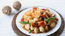 Thai Style Stir Fried Seafood (Pad Ka Prao Talay) Thai Style Stir Fried Seafood (Pad Ka Prao Talay)