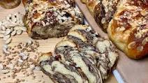 Greek Marble Tsoureki (Chocolate Easter Bread) Greek Marble Tsoureki (Chocolate Easter Bread)