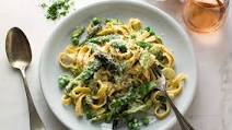 Pasta Primavera With Asparagus and Peas Pasta Primavera With Asparagus and Peas