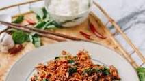 10-Minute Vegan Pad Krapow (Thai Basil Stir-fry) 10-Minute Vegan Pad Krapow (Thai Basil Stir-fry)