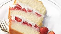 Chiffon Cake with Strawberries and Cream Chiffon Cake with Strawberries and Cream