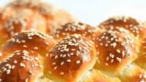 How to make Challah Bread How to make Challah Bread