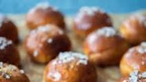 Jane Austen's Favorite Bath Buns Jane Austen's Favorite Bath Buns