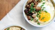 Baked eggs with mushrooms - Oeufs en cocotte aux champignons Baked eggs with mushrooms - Oeufs en cocotte aux champignons