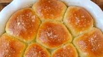 Easy Homemade Dinner Rolls Easy Homemade Dinner Rolls