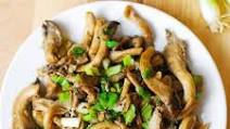 Oyster mushrooms, garlic, and green onions saute (Paleo, Gluten Free) Oyster mushrooms, garlic, and green onions saute (Paleo, Gluten Free)