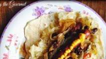 Hot Dogs with Black Beans & Sauerkraut Hot Dogs with Black Beans & Sauerkraut