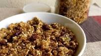 Skinny Pumpkin Granola with Quinoa & Cranberries Recipe Skinny Pumpkin Granola with Quinoa & Cranberries Recipe