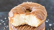 Healthy Donuts (4 Ingredients!) Healthy Donuts (4 Ingredients!)