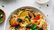 QUICK + EASY VEGETABLE SPAGHETTI QUICK + EASY VEGETABLE SPAGHETTI