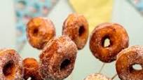 Cinnamon ring doughnuts Cinnamon ring doughnuts