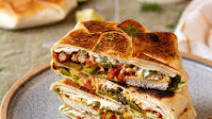 Sheet Pan Chicken Fajita Crunchwrap Made With The Best Fajitas Sheet Pan Chicken Fajita Crunchwrap Made With The Best Fajitas