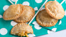 Macaroni and Cheese Pie Pops Macaroni and Cheese Pie Pops