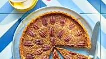 Pecan pie with maple cream Pecan pie with maple cream