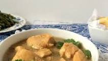 White Chicken Salan or White Chicken Curry White Chicken Salan or White Chicken Curry