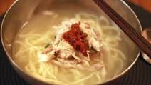 Chicken Noodle Soup (Dak Kalguksu) Chicken Noodle Soup (Dak Kalguksu)