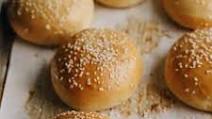 Homemade Hamburger Buns (Burger Buns) Homemade Hamburger Buns (Burger Buns)