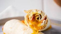 Easy Keto Dippy Egg & Bacon Wrap - 4.8 Net Carbs Easy Keto Dippy Egg & Bacon Wrap - 4.8 Net Carbs