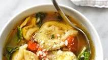 Slow Cooker Tortellini Soup with Sausage and Kale Slow Cooker Tortellini Soup with Sausage and Kale