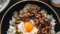 Cantonese Ground Beef Rice and Eggs (窝蛋牛肉) Cantonese Ground Beef Rice and Eggs (窝蛋牛肉)