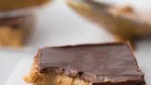 No-Bake Keto Peanut Butter Chocolate Bars No-Bake Keto Peanut Butter Chocolate Bars