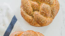 The Best Challah Recipe - Airy and light The Best Challah Recipe - Airy and light