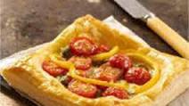 Puff pastry pesto tart Puff pastry pesto tart