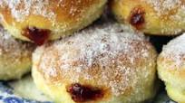 Paczki (Polish Doughnuts) Paczki (Polish Doughnuts)