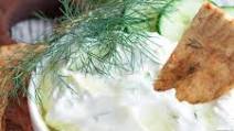 GREEK TZATZIKI SAUCE (YOGURT & CUCUMBER DIP) GREEK TZATZIKI SAUCE (YOGURT & CUCUMBER DIP)