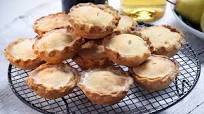 Individual fruit pies Individual fruit pies