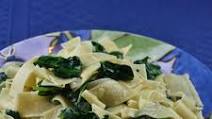 Egg Noodles with Spinach Egg Noodles with Spinach