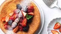 Strawberry Almond Flour Cake Strawberry Almond Flour Cake