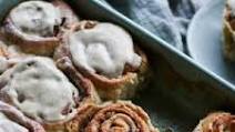 Ooey-Gooey Cinnamon Buns Ooey-Gooey Cinnamon Buns