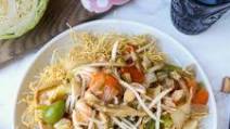 Easy Cantonese-Style Chow Mein (Sara Udon) Easy Cantonese-Style Chow Mein (Sara Udon)