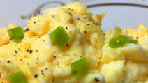 How To Make Fluffy Scrambled Eggs How To Make Fluffy Scrambled Eggs